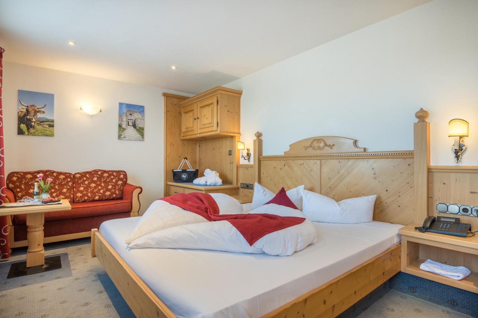 Landhotel Gockelwirt Eisenberg  Exteriör bild
