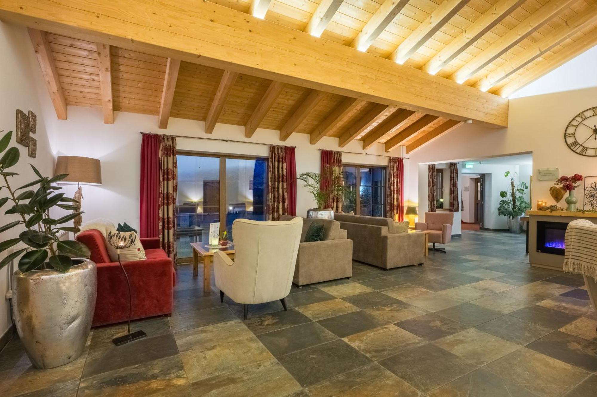 Landhotel Gockelwirt Eisenberg  Exteriör bild
