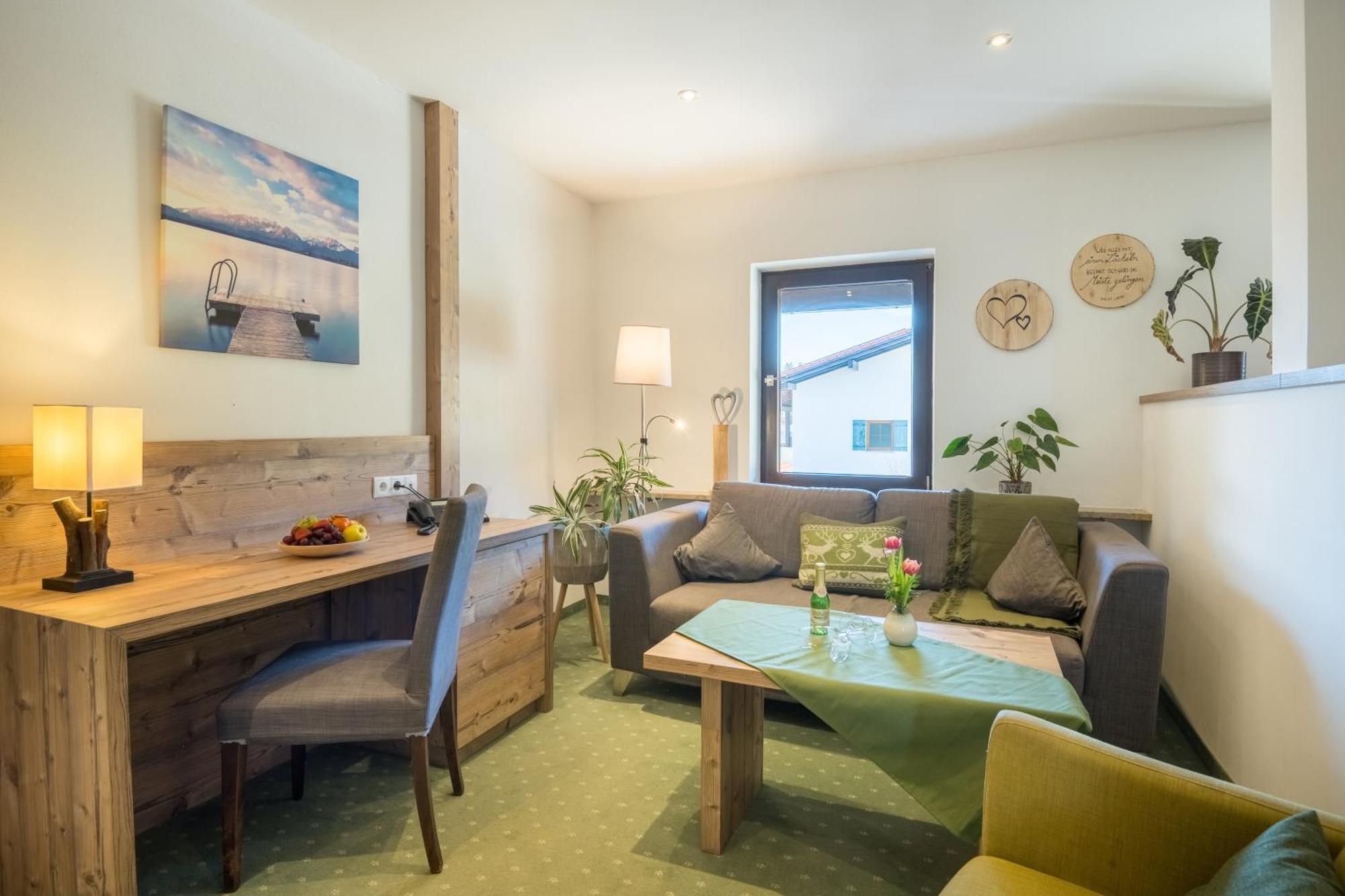 Landhotel Gockelwirt Eisenberg  Exteriör bild